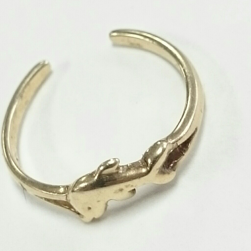 Solid 14k Yellow Gold Dolphin Toe Ring
